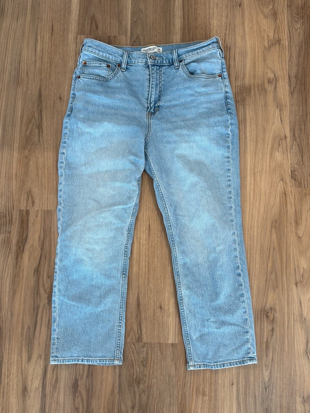 Abercrombie Ankle Straight Ultra High Rise Jean 30 Short